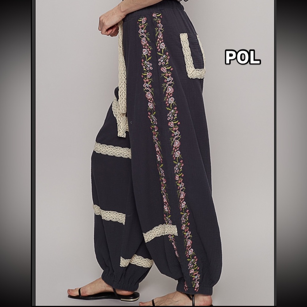 POL Navy Wide-Leg Embroidered Pants with Cream Lace